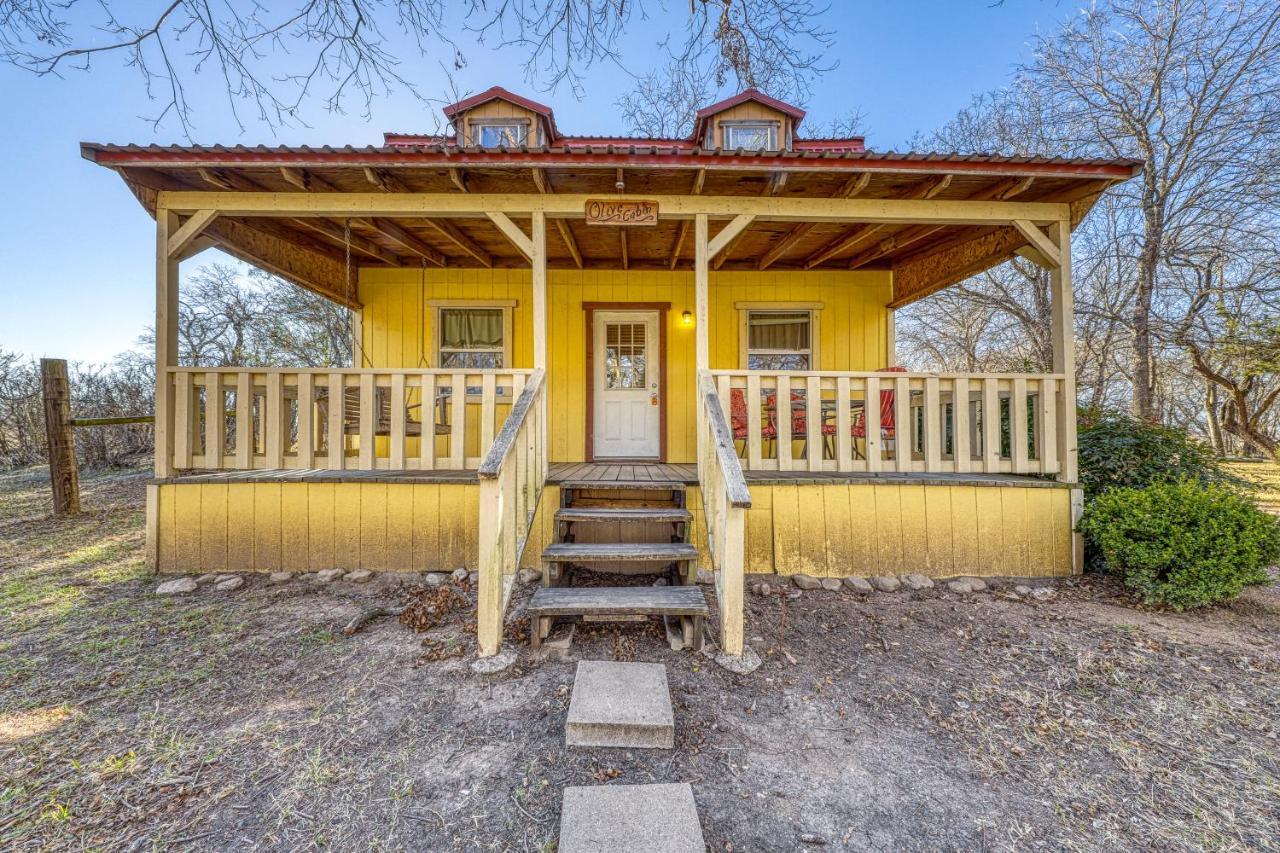 Hotel The Olive @ Mendelbaum Winery Guest Cabins Fredericksburg Exterior foto