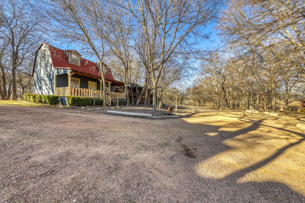 Hotel The Olive @ Mendelbaum Winery Guest Cabins Fredericksburg Exterior foto